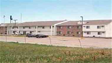Luxury Inn & Suites, Lincoln, NE