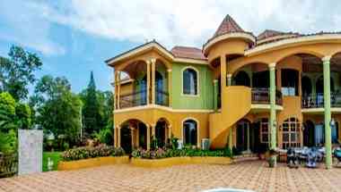 Milbrooks Resort in Montego Bay, JM