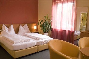 รูปสถานที่จัดงาน