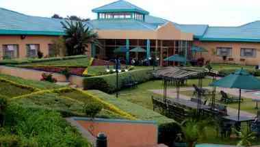 Crossroads Hotel в Lilongwe, MW