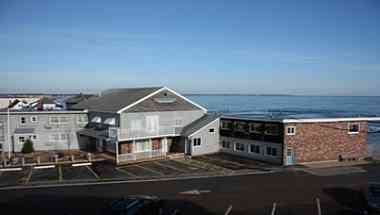 Lafayettes Oceanfront Resort, Wells, ME