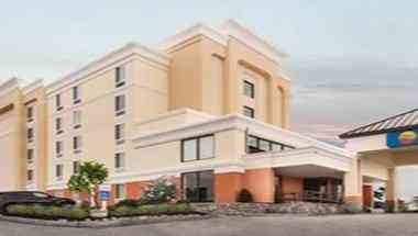 Comfort Inn Airport в Manchester, NH