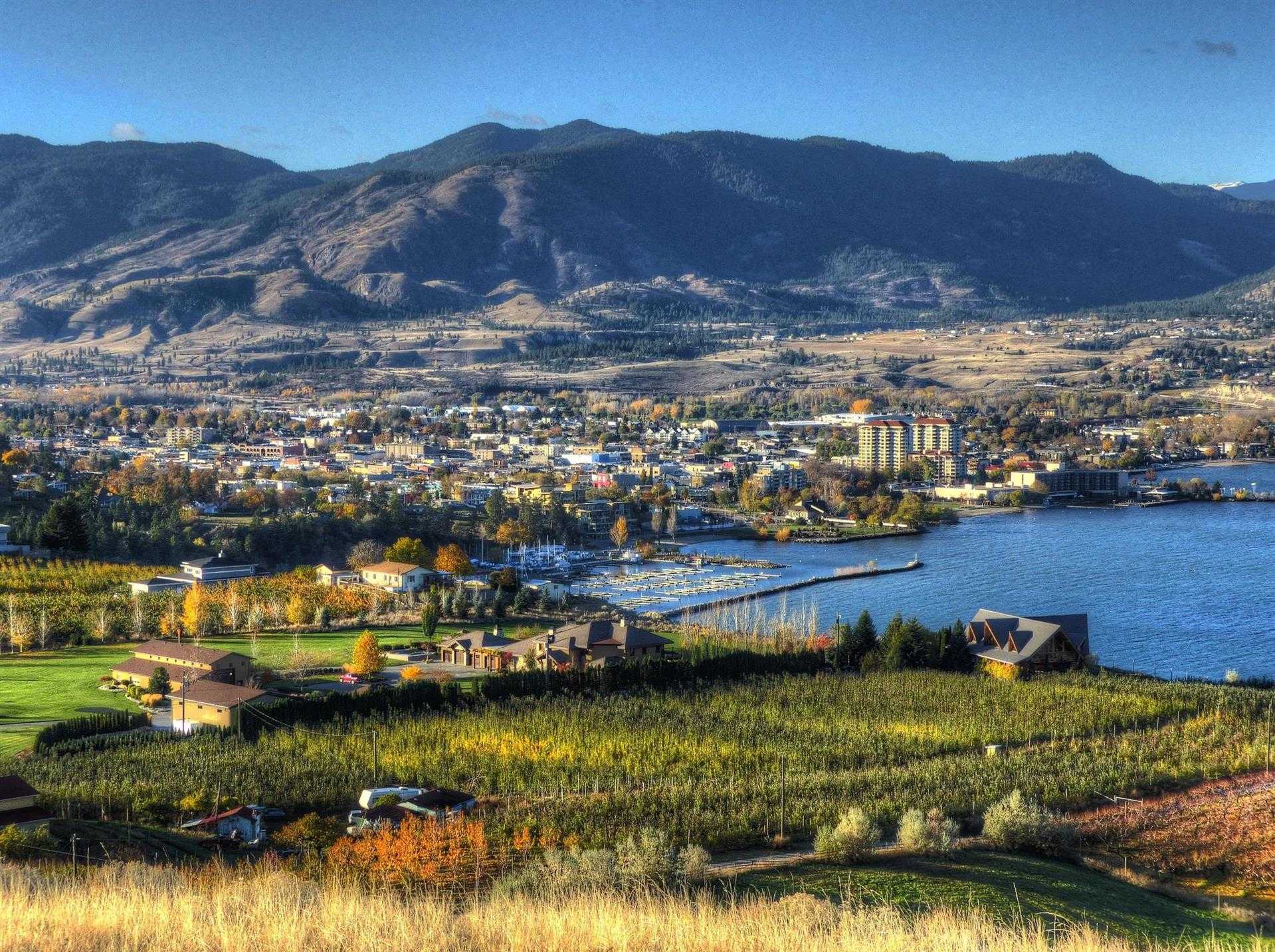 Meet In Penticton Convention Bureau in Penticton, BC
