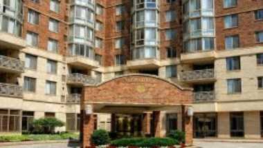 Meridian at Ballston Commons a Arlington, VA