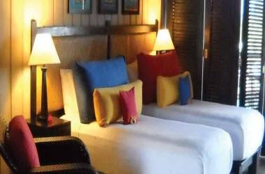 Barefoot Cay Resort in Bay Islands, HN