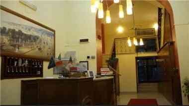 Hotel Tourist en Nápoles, IT