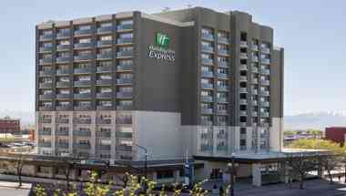 Holiday Inn Express & Suites New Castle em Castelo Novo, PA
