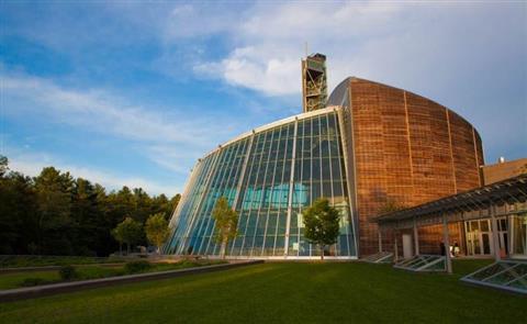 Pequot Museum and Research Center