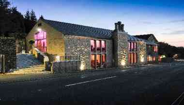 The Saddleworth Hotel i Oldham, GB1