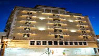 Hotel Andros in Colon, PA