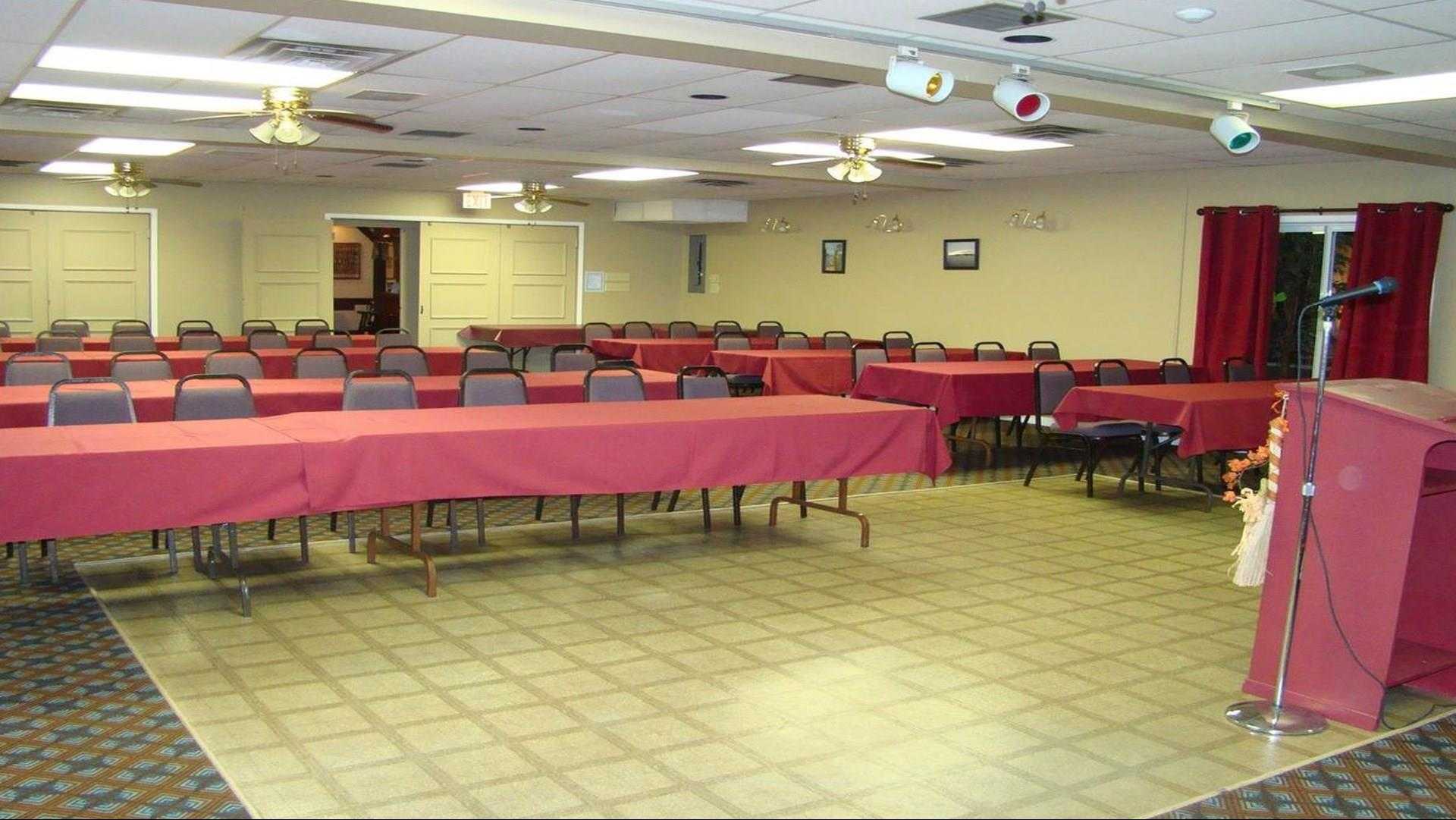 Colonial Resort & Spa - 1000 Islands, Gananoque, ON