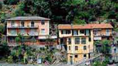 Albergo Ristorante Lagoscuro a Avegno, IT