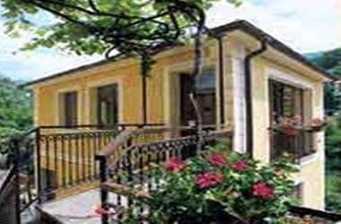 Albergo Ristorante Lagoscuro a Avegno, IT