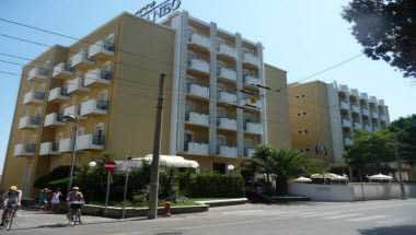 Suite Hotel Litoraneo a Rimini, IT