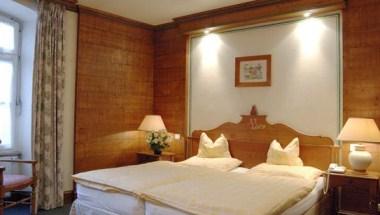 Hotel Chez Jean et Winstub S'Rosestiebel à Saverne, FR