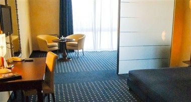 รูปสถานที่จัดงาน