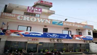 Hotel Crown em Thanesar, IN