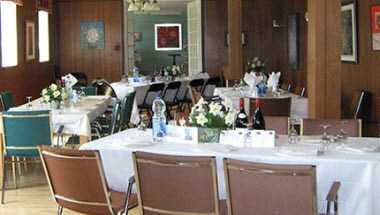 Domaine Saint-Bernard a Mont-Tremblant, QC