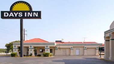Days Inn by Wyndham South Fort Worth a Fort Worth, TX