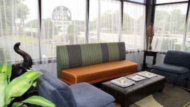 Creekside Lands Inn in Charleston, SC