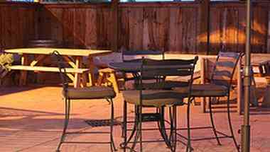 Wild Hare Saloon Cafe в Canby, OR