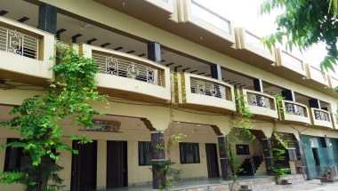 Hotel Kedar Dham & Kalindi a Mathura, IN