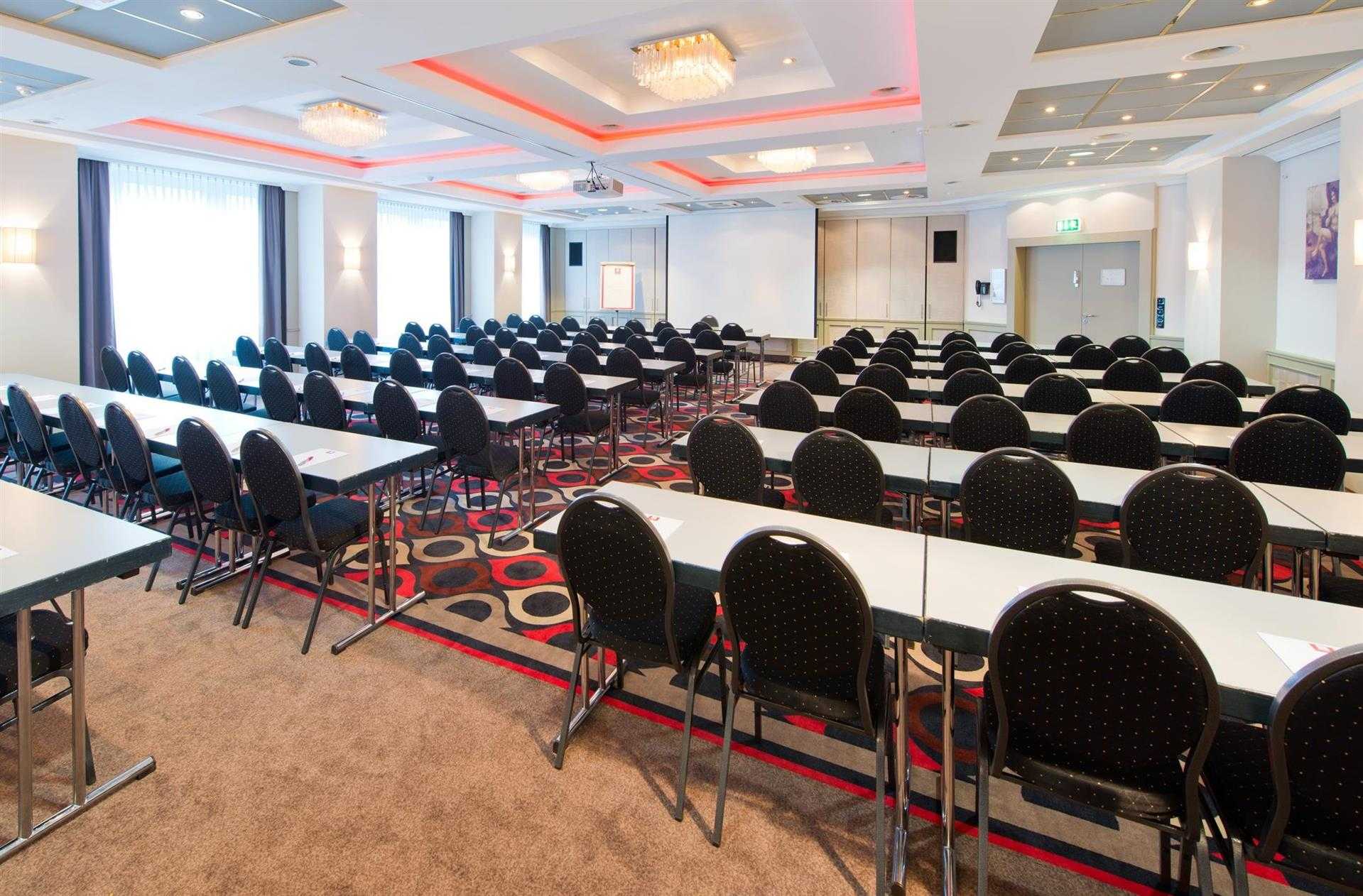 Leonardo Hannover Airport, Hannover, DE