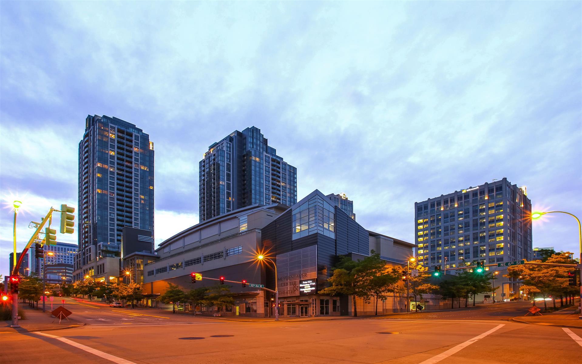 Multi-Year Convention Discount 圖像