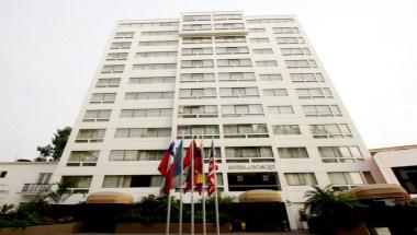 Suites Del Bosque image