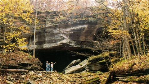 Caverna del águila de guerra