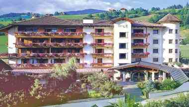 Almhof-Call Wellnesshotel a Mareo, IT