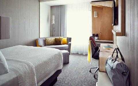 Courtyard by Marriott Detroit Farmington Hills i Farmington Hills, MI