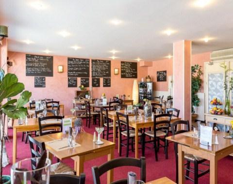 Hotel Restaurant Le Passiflore a Angouleme, FR