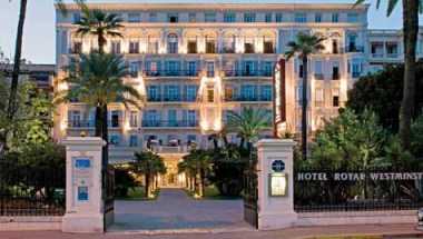 Le Balmoral - Hotel 3 Etoiles Menton i Menton, FR