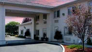 Rory & Ryan Inn, Hines, OR