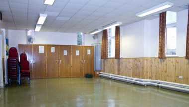 Whitwell Community Centre en Talleres, GB1