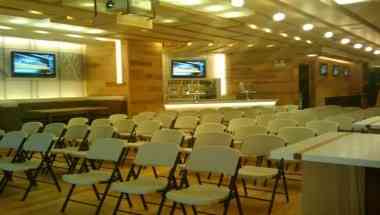 Wrigley Field Rooftop Club в Chicago, IL