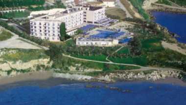 Queen's Bay Hotel в Paphos, CY