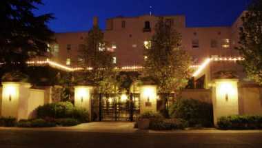 Historic Hotel Woodland in Waldland, CA