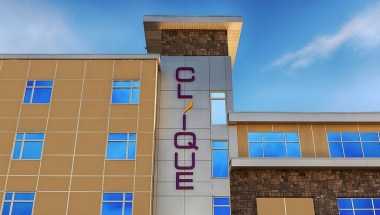 Hotel Clique Calgary Airport в Calgary, AB