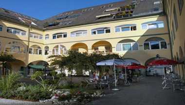 Hotel Goldener Brunnen em Klagenfurt, AT