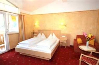 Zirbenhotel Steiger in Neukirchen am Großvenediger, AT