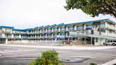 Attache Resort Motel in Wildwood Crest, NJ