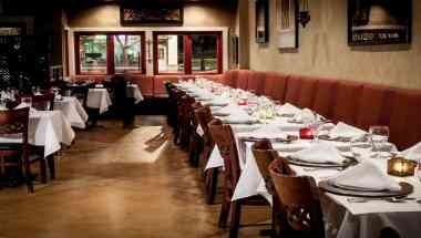 Saffron Indian Bistro em San Carlos, CA