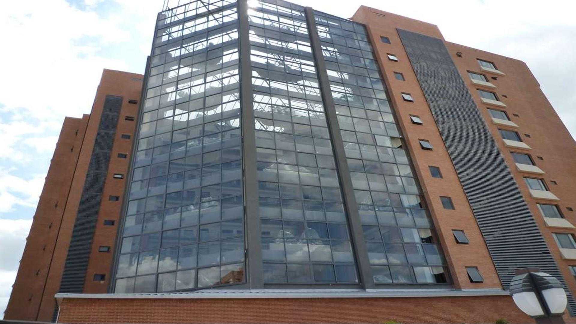 Executive Suites Valencia в El Viñedo, Valencia, VE