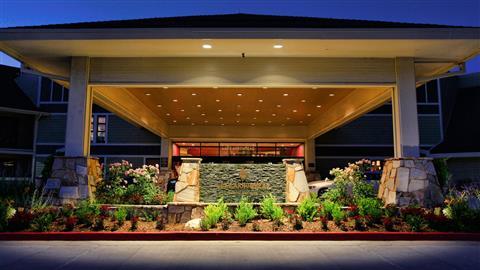 Lake Arrowhead Resort and Spa в Lake Arrowhead, CA