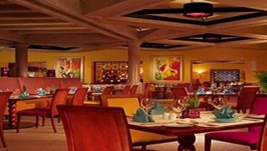 Emerald Estates Luxury Villas image