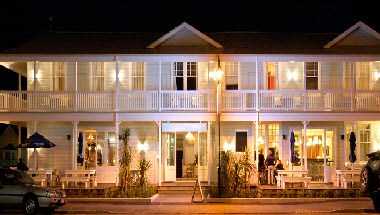 The White Swan Hotel в Greytown, NZ