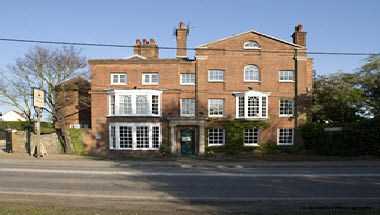 The Crown House Hotel and Restaurant в Saffron Walden, GB1