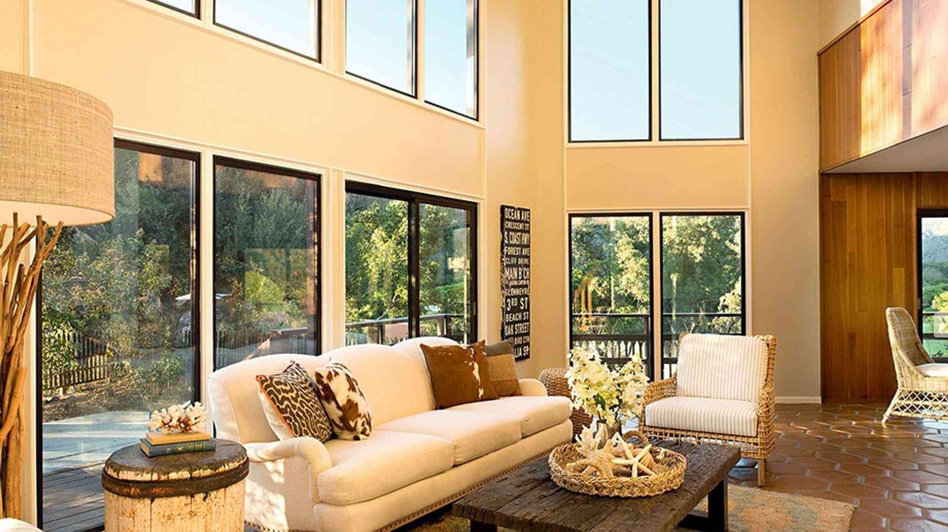 Harvest в Laguna Beach, CA